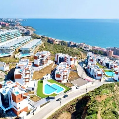 Apartment Modern Apartment-sea View